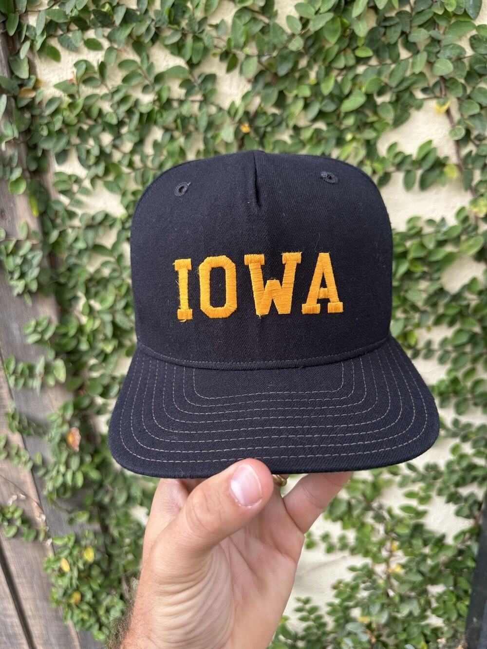Vintage New Era Iowa Hawkeyes Snapback Hat